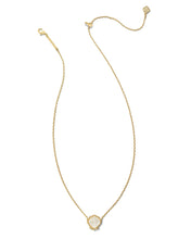 Load image into Gallery viewer, Kendra Scott Brynne Shell Necklace
