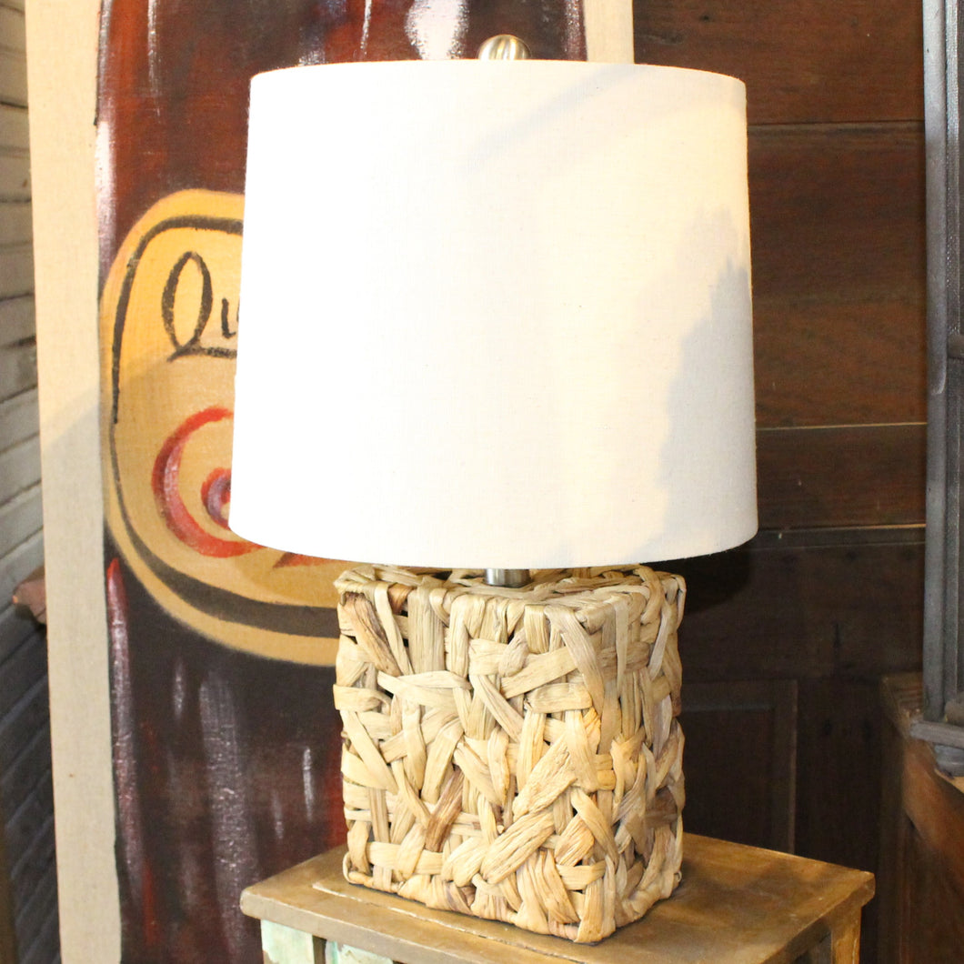 Woven Straw Accent Lamp