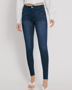 Curvy High Rise Super Skinny Jeans