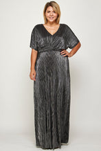 Load image into Gallery viewer, Curvy Pleated Maxi Dress
