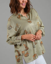 Load image into Gallery viewer, Curvy Satin Animal Print Top

