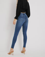 Load image into Gallery viewer, High Rise Super Skinny Jeans
