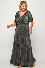 Load image into Gallery viewer, Curvy Pleated Maxi Dress
