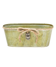 Load image into Gallery viewer, Tin Vintage Style Planter
